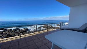 a balcony with a view of the ocean at Casa Camilo I in Valle Gran Rey