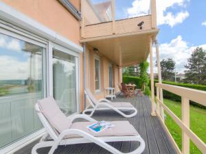 Holiday Home La Canisette by Interhomeにあるバルコニーまたはテラス