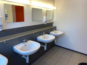Ein Badezimmer in der Unterkunft Maxon Pavillon by Mountain Hotels