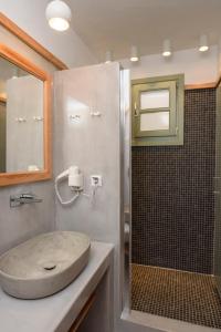 Kúpeľňa v ubytovaní Theasis Suites