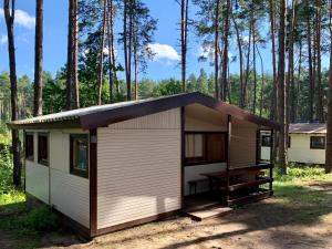 Zdjęcie z galerii obiektu Domki Nad Jeziorem I Łabędź w Rajgrodzie