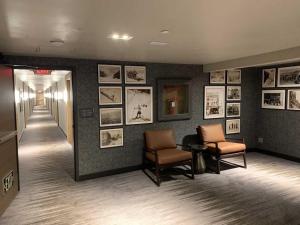 Posezení v ubytování Aspen Square Condominium Hotel