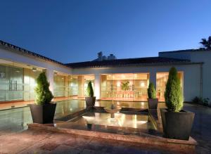 A piscina localizada em Parador de Málaga Golf ou nos arredores