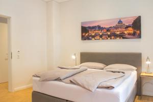 ภาพในคลังภาพของ Kissinger ในเดทโมลด์