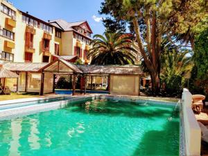 The swimming pool at or close to San Bernardo Aparts