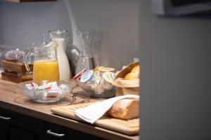 Comida en o cerca de este hotel
