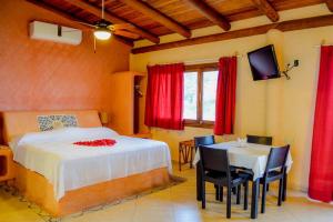 Φωτογραφία από το άλμπουμ του Bungalows La Madera στο Ζιουατανέχο +171 φωτογραφίες