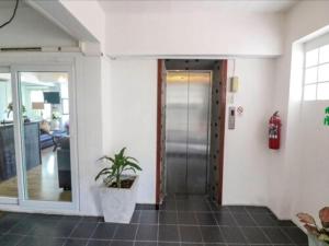Fotografie z fotogalerie ubytování Hotel De Ratt ve městě Phuket