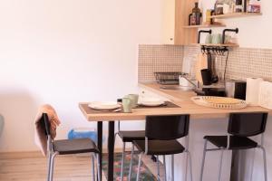 Η κουζίνα ή μικρή κουζίνα στο Apartman Casa Skerlak