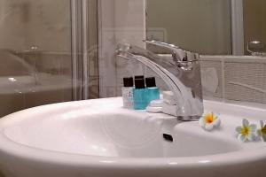 A bathroom at Sembol Hotel