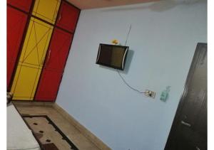 TV i/ili zabavni centar u objektu Faizan Hotel