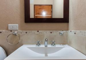 Et badeværelse på Costa Serena + 23 billeder