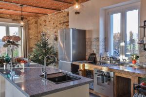 A kitchen or kitchenette at Nº18 A Private country hideaway in Monferrato