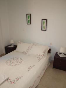 Posteľ alebo postele v izbe v ubytovaní Andreas Apartments