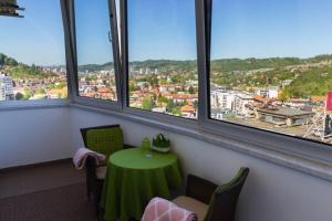 Nespecifikovaný výhled na hory nebo výhled na hory při pohledu z apartmánu
