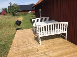 Gallery image of Nice holiday house at horse farm with lake and sauna in Hölö