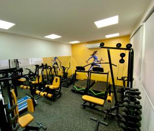 The fitness centre and/or fitness facilities at Atlântico Golden Apart Hotel