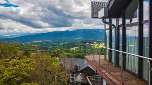 Nespecifikovaný výhled na hory nebo výhled na hory při pohledu z apartmánu