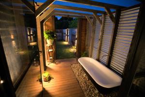 Κήπος έξω από το The Old Chaff Mill Organic Vineyard Retreat