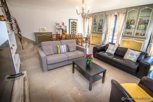 Χώρος καθιστικού στο Gite Domaine de Trevety +33 φωτογραφίες