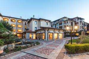 Galeriebild der Unterkunft Oasis Beach Club in Lozenets