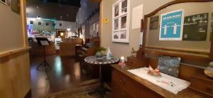 Veitingastaður eða matsölustaður á Tehúsið Hostel & Guesthouse