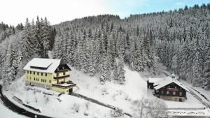 Gästehaus Zur Waldschule im Winter