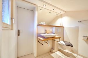 Fotografie z fotogalerie ubytování Alpen Gästehaus v destinaci Bad Kohlgrub + 37 fotografií