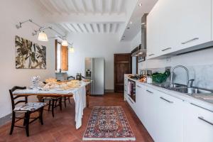 Galeriebild der Unterkunft Villa Armonia Toscana - Homelike Villas in Massa e Cozzile