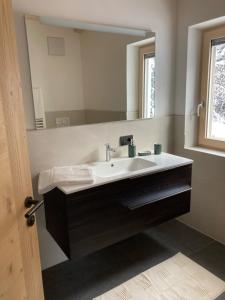 A bathroom at Cësa Gredine