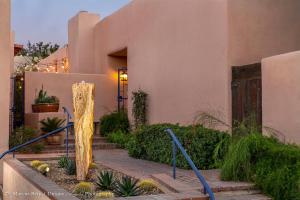 Zahrada ubytování Adobe Rose Inn + 37 fotografií