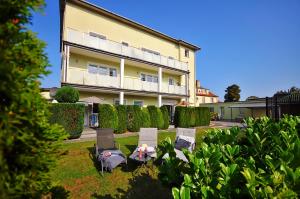 Ogród w obiekcie Plaża Apartament