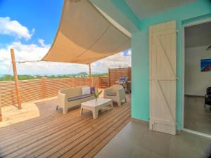 Rõdu või terrass majutusasutuses SeaCove & SeaSide Villas, classées 4 étoiles