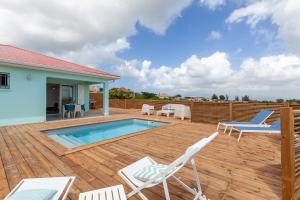 Bassein majutusasutuses SeaCove & SeaSide Villas, classées 4 étoiles või selle lähedal