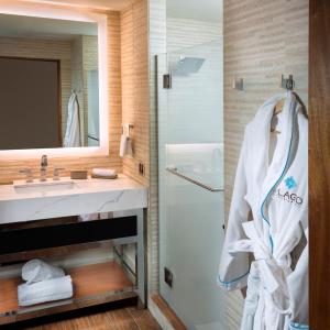 a bathroom with a sink and a shower at Del Lago Resort & Casino in Waterloo