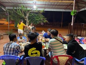 Hosté ubytování Nhà nghỉ Cát Đằng Hồ Tràm