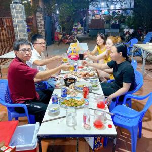 Hosté ubytování Nhà nghỉ Cát Đằng Hồ Tràm
