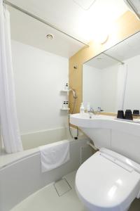 Smile Hotel Shonan Fujisawa tesisinde bir banyo