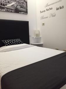 A bed or beds in a room at Residence Panigale