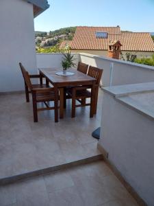 Φωτογραφία από το άλμπουμ του Apartmani Tina σε Jelsa