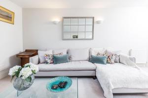 Gallery image of Douglas House - By Luxury Apartments in Cheltenham