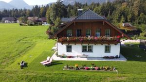 A garden outside Haus Heimatblick