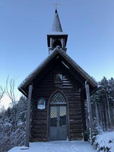 Ferienwohnung am Bründlweg during the winter