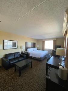 Rúm í herbergi á Holiday Inn Express Philadelphia Penn's Landing by IHG
