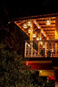 Balkón nebo terasa v ubytování Kalpavanam Heritage Resort