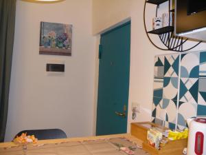 A television and/or entertainment centre at GELSO HOME