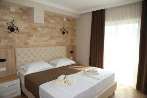 Imagen de la galería de "HOLIDAY" apartments & rooms, en Ulcinj