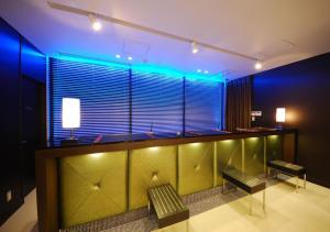 Гостиная зона в Sotetsu Fresa Inn Hamamatsucho-Daimon