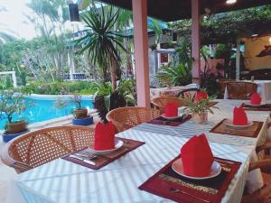 Bazén v ubytování Ekman Garden Resort nebo v jeho okolí