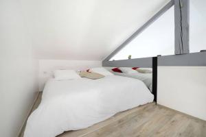 Gallery image of La suite de Mont-Vert (Jacuzzi privatif) in Saint-Zacharie